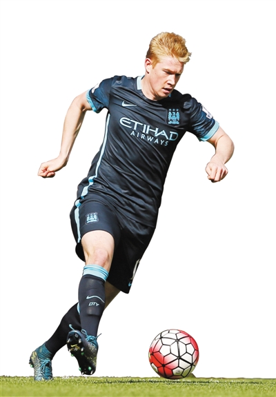 球迷齐喊梅西，C罗微笑回应：再大点声！12分钟传射+斩MVP 3场4球