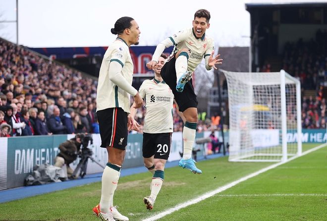 《光与影：33号远征队》获奖之后在线玩家数明显回升